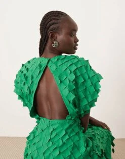 ARRANGE Textured Laser Cut Midi Dress With Split In Green For Women Dark Green -ARANG Clothing Shop 206946143 2