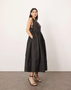 ARRANGE Textured Smock Maxi Dress With Tie Sides In Black For Women