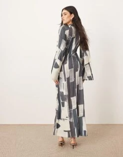 ARRANGE Jersey Twist Front Maxi Dress In Abstract Geo Print For Women Geo Abstract Print -ARANG Clothing Shop 207384365 3