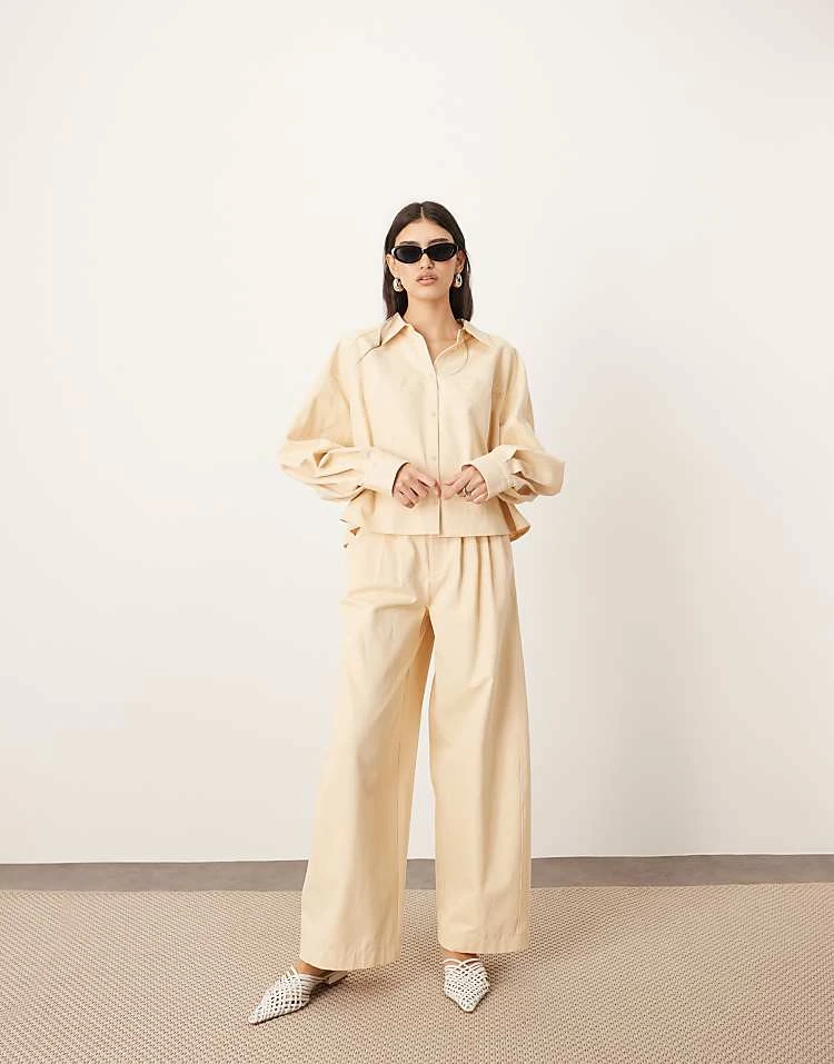 ARRANGE Structured Boxy Shirt And Wide Leg Barrel Trouser In Buttermilk 6 ARRANGE Structured Boxy Shirt And Wide Leg Barrel Trouser In Buttermilk - Image 4