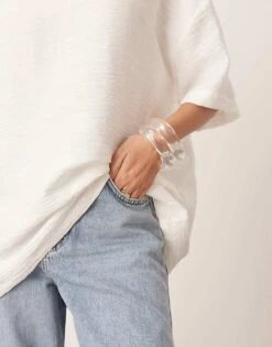 ARRANGE Textured Boxy Woven T-shirt In White For Women -ARANG Clothing Shop 207605502 3