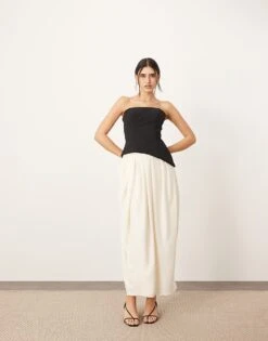 ARRANGE Sculpted Bandeau With Drape Tulip Skirt In Contrast Mono For Women