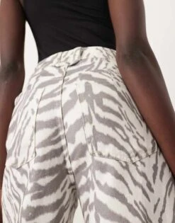 ARRANGE Sydney Denim Barrel Leg Jean In Tiger Print For Women -ARANG Clothing Shop 207928881 4