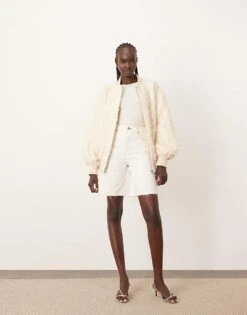 ARRANGE Wilson Denim Slouchy Short In Ecru For Women